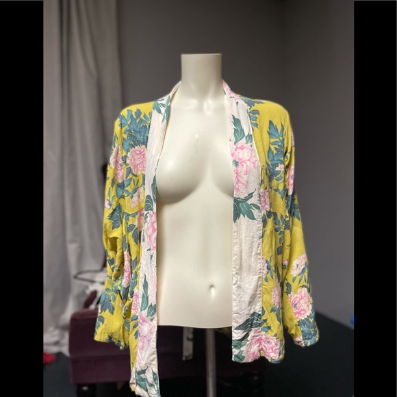 Anthropologie Elma Kimono Style Top - Picture 4 of 11